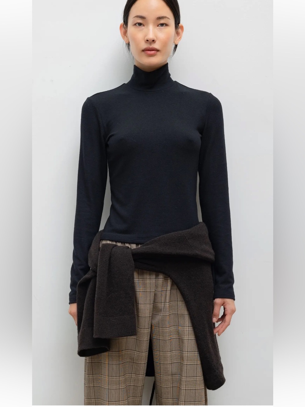 LESET Lauren Long Sleeve Turtleneck in Black